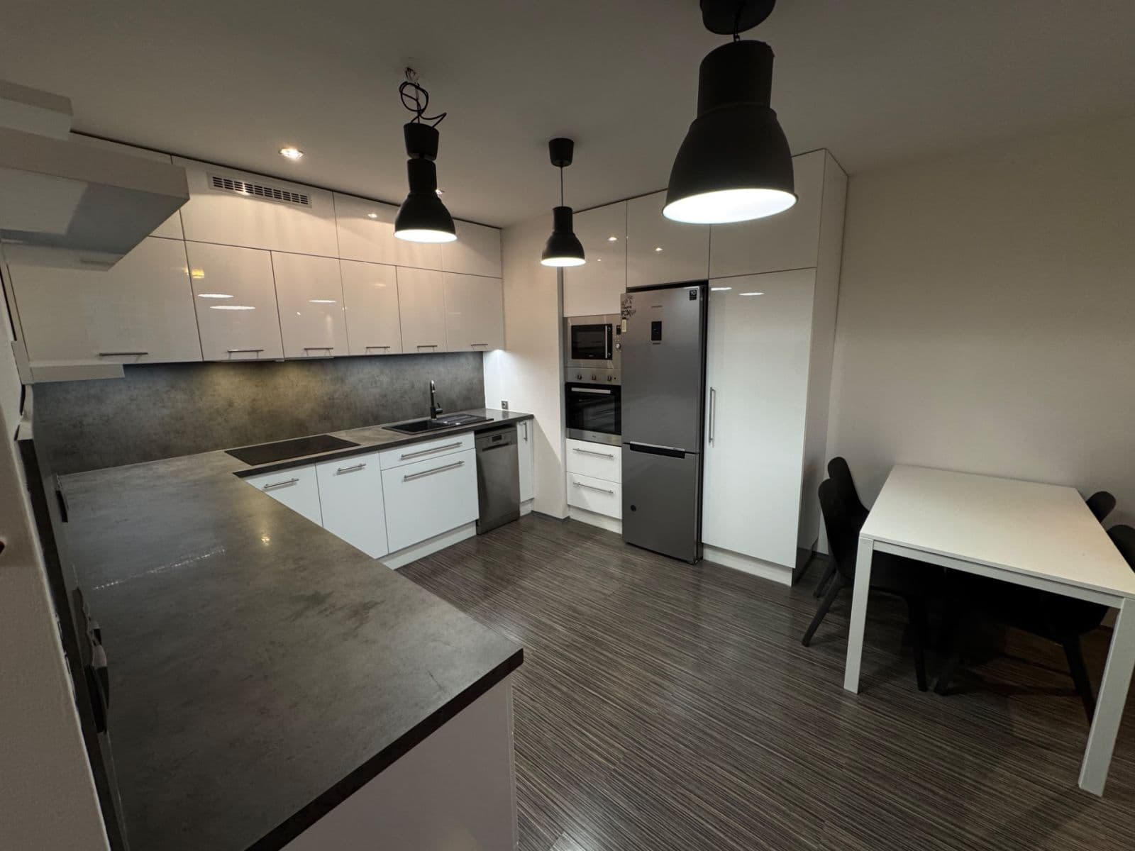 Pronájem bytu 3+kk 62 m², Vazovova, Praha, Praha Pronájem bytu 3+kk 62 m², Vazovova, Praha, Praha