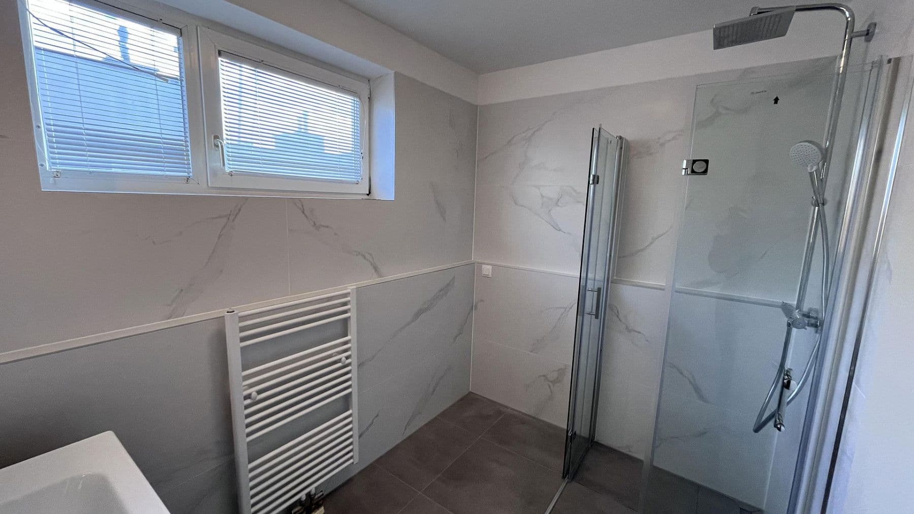 Pronájem bytu 3+1 75 m², Grundäckergasse 36, Wien, Wien Pronájem bytu 3+1 75 m², Grundäckergasse 36, Wien, Wien