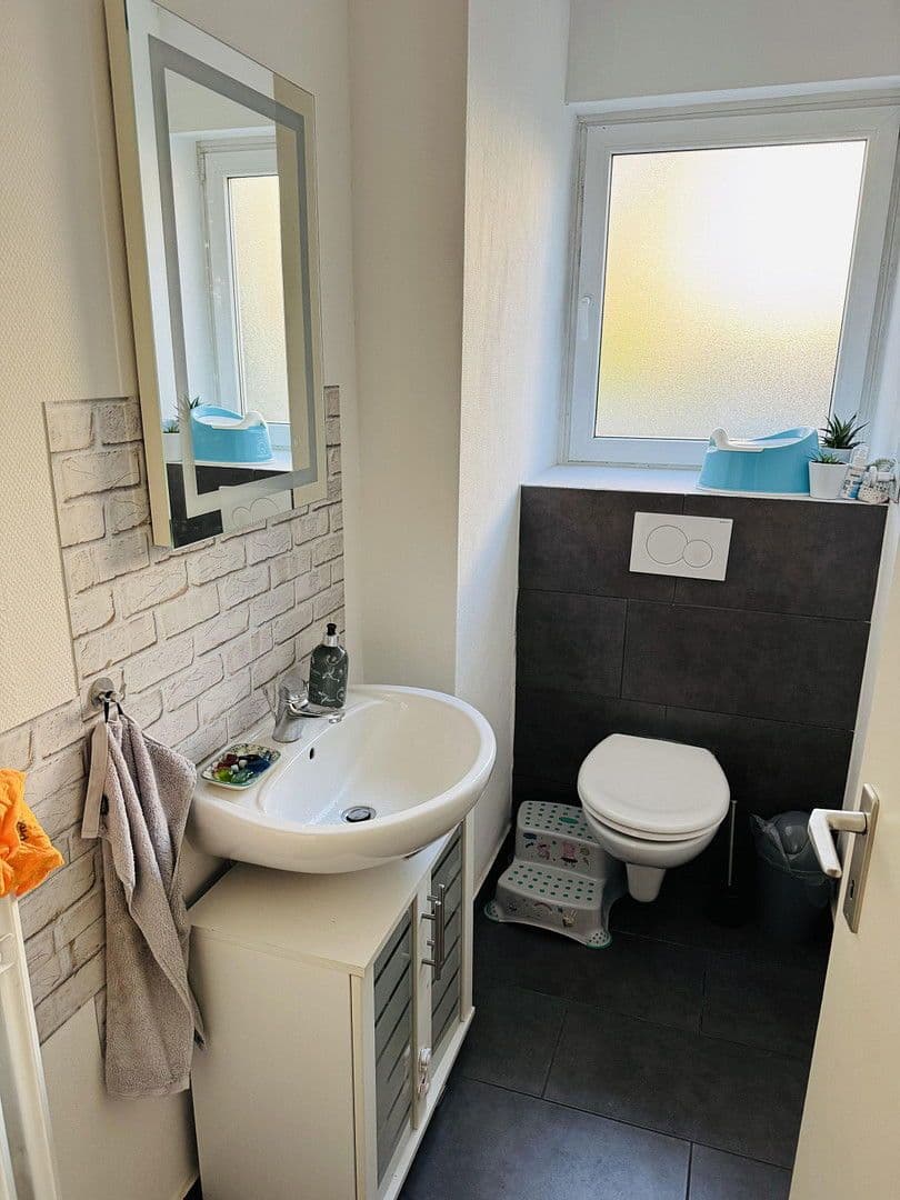 Pronájem bytu 4+1 116 m², Humboldstraße 27, Wiesbaden, Hessen Pronájem bytu 4+1 116 m², Humboldstraße 27, Wiesbaden, Hessen