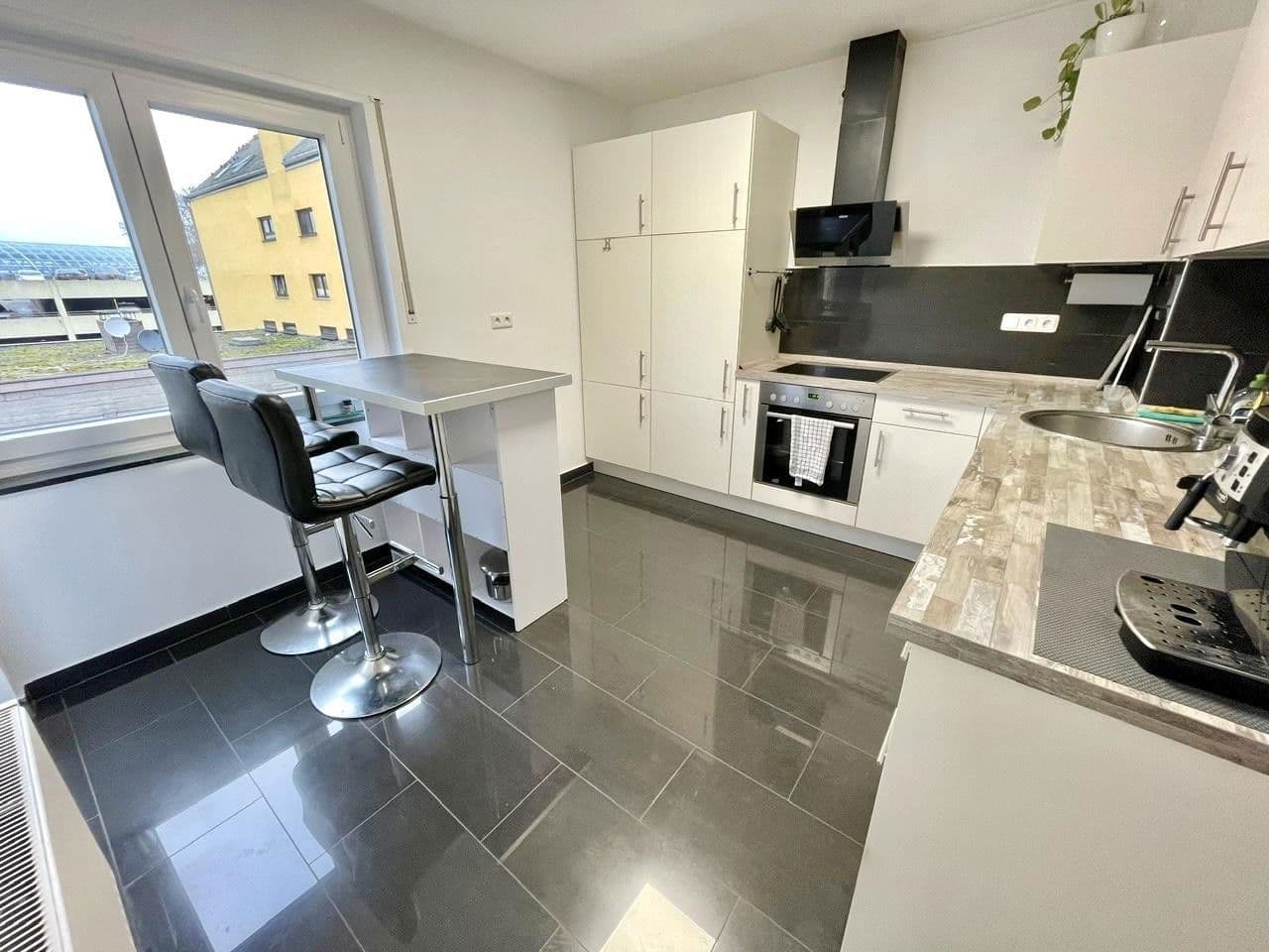 Pronájem bytu 3+1 77 m², Halbergstr. 50, Ludwigshafen, Porýní-Falc Pronájem bytu 3+1 77 m², Halbergstr. 50, Ludwigshafen, Porýní-Falc