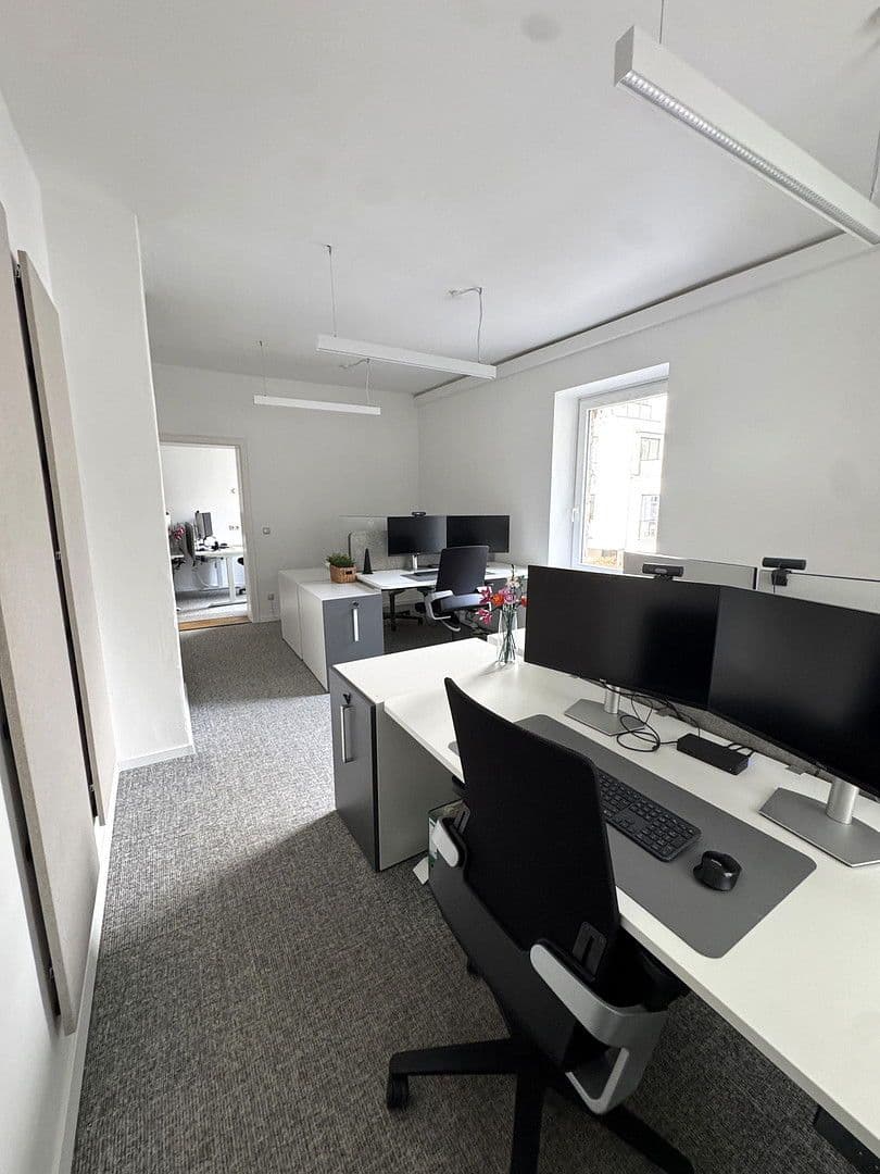 Pronájem kanceláře 90 m², Klenzestrasse 36, München, Bavorsko Pronájem kanceláře 90 m², Klenzestrasse 36, München, Bavorsko