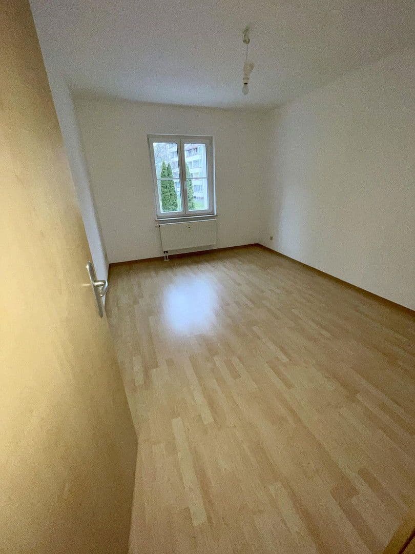 Pronájem bytu 2+1 52 m², Einsteinstraße 3, Leipzig, Sasko Pronájem bytu 2+1 52 m², Einsteinstraße 3, Leipzig, Sasko