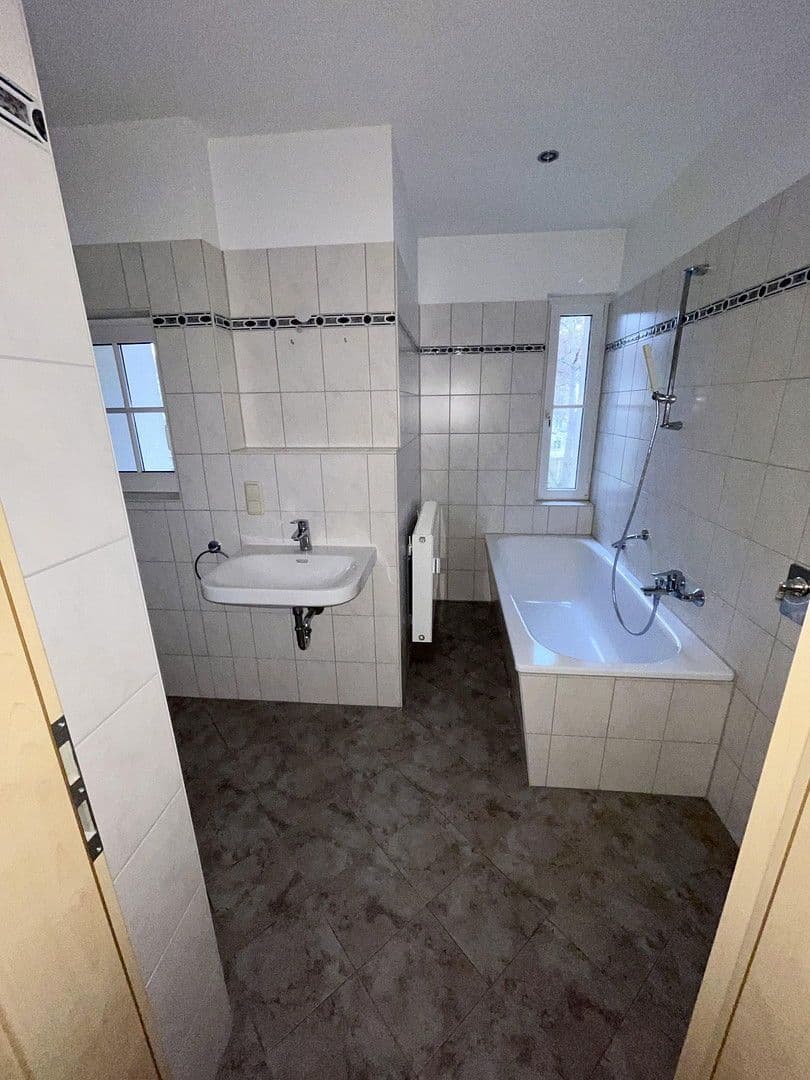 Pronájem bytu 2+1 52 m², Einsteinstraße 3, Leipzig, Sasko Pronájem bytu 2+1 52 m², Einsteinstraße 3, Leipzig, Sasko