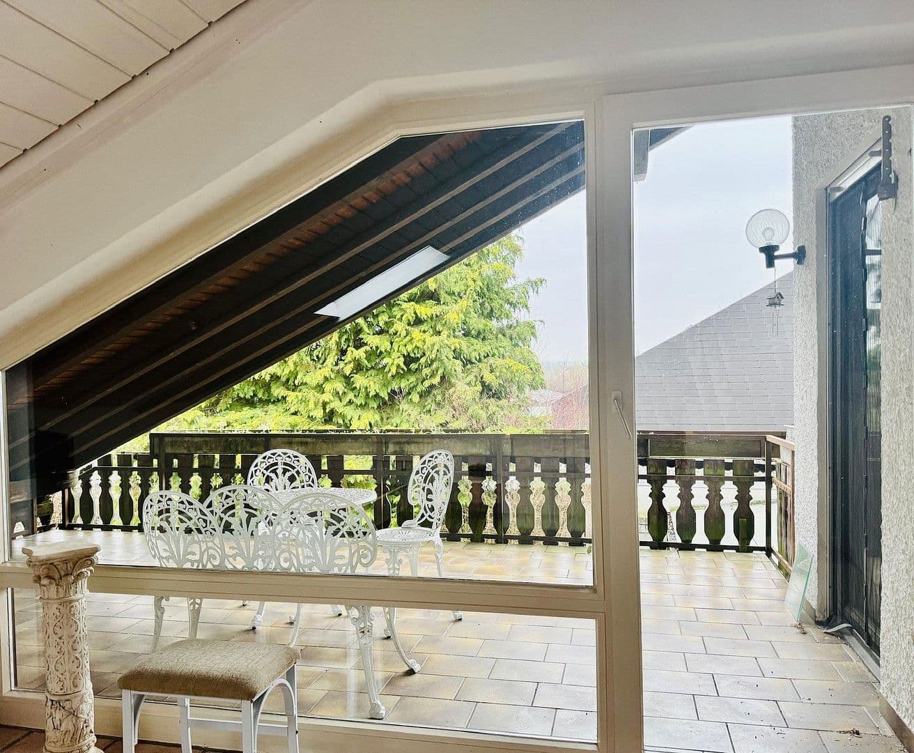 Pronájem bytu 2+1 63 m², Eichenstr. 19, Bad Rappenau, Bádensko-Württembersko Pronájem bytu 2+1 63 m², Eichenstr. 19, Bad Rappenau, Bádensko-Württembersko