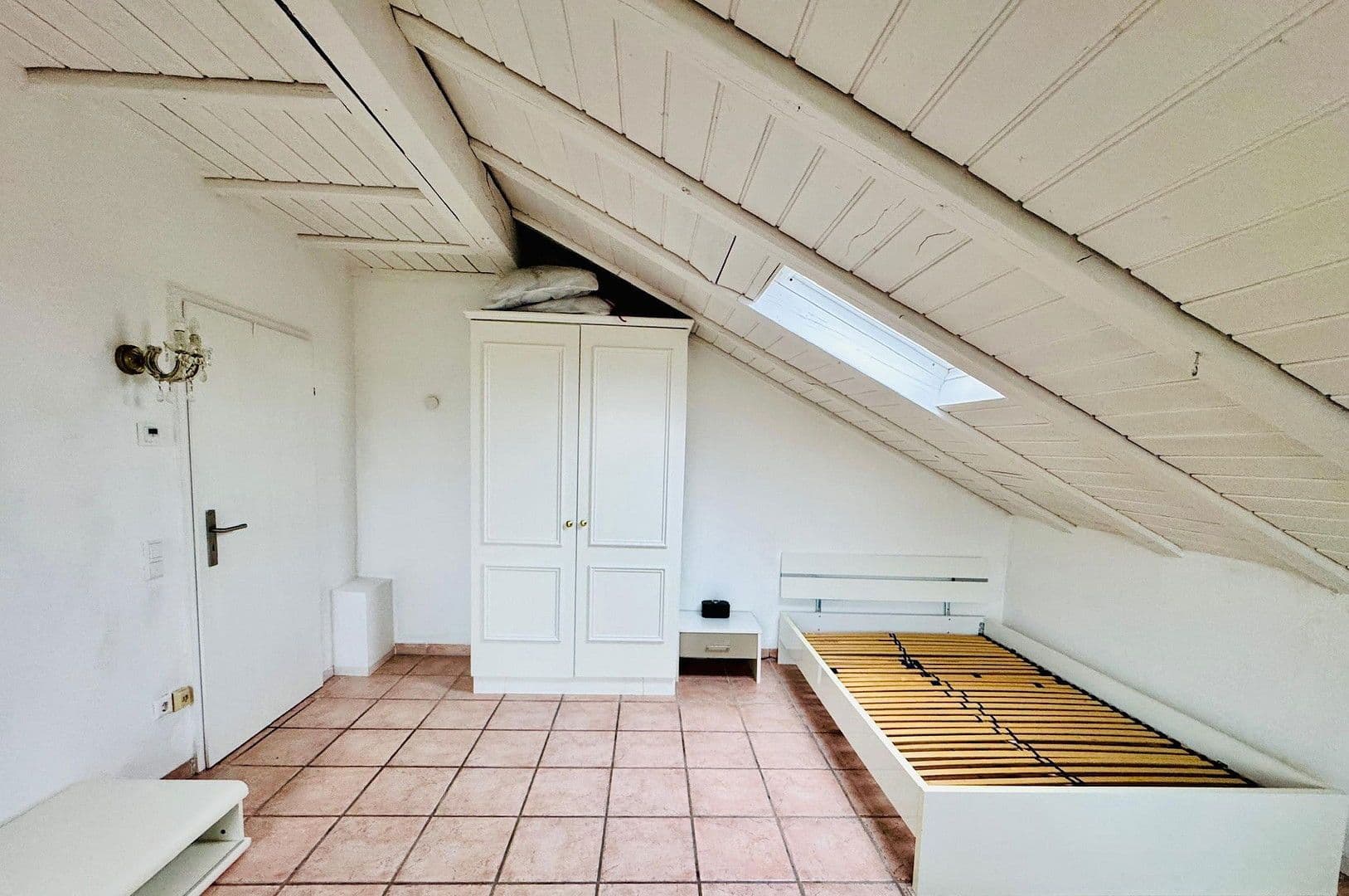 Pronájem bytu 2+1 63 m², Eichenstr. 19, Bad Rappenau, Bádensko-Württembersko Pronájem bytu 2+1 63 m², Eichenstr. 19, Bad Rappenau, Bádensko-Württembersko