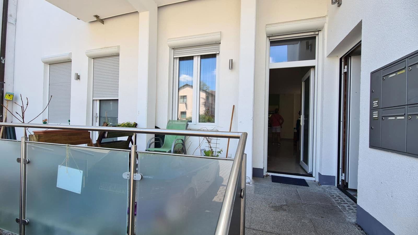 Pronájem bytu 1+1 37 m², Liebenzeller Str.3, Neuhausen, Bádensko-Württembersko Pronájem bytu 1+1 37 m², Liebenzeller Str.3, Neuhausen, Bádensko-Württembersko