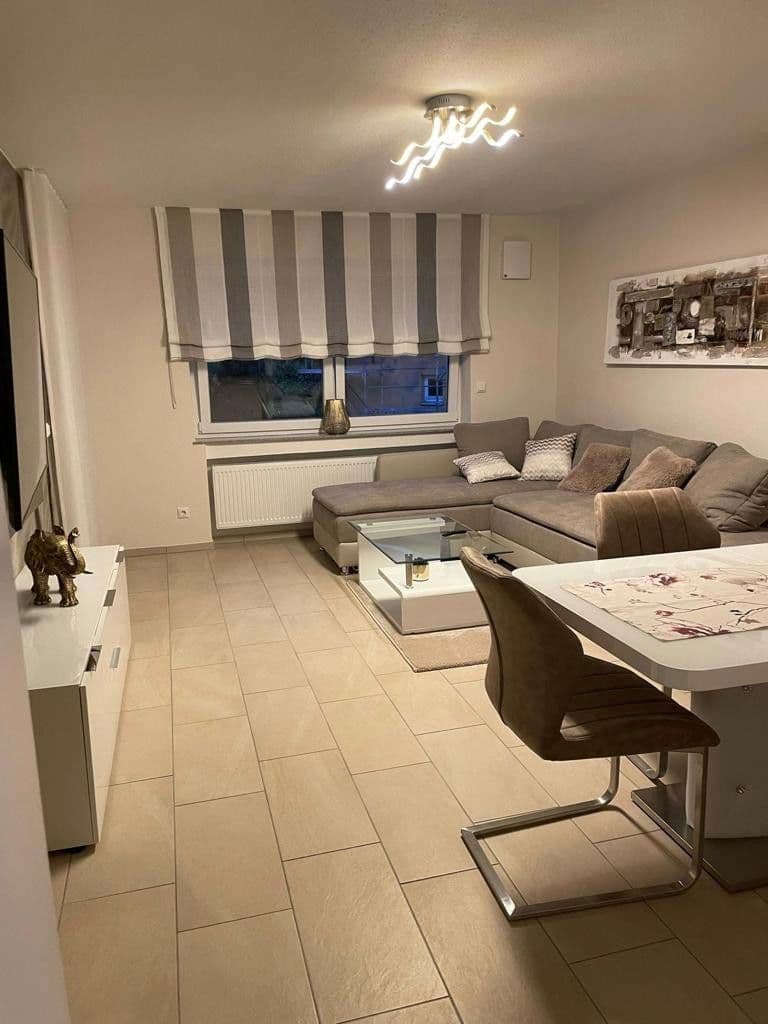 Pronájem bytu 2+kk 60 m², Wiesenweg 14, Schwalbach am Taunus, Hessen Pronájem bytu 2+kk 60 m², Wiesenweg 14, Schwalbach am Taunus, Hessen