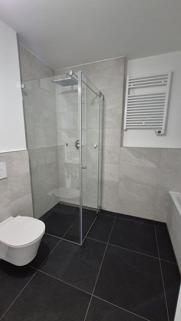 Pronájem bytu 3+1 66 m², Planegger Str. 63, München, Bavorsko Pronájem bytu 3+1 66 m², Planegger Str. 63, München, Bavorsko