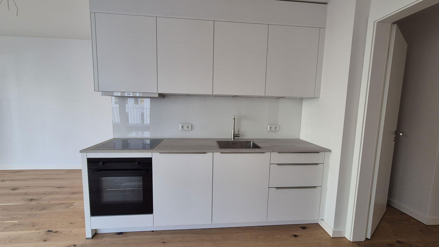 Pronájem bytu 3+1 66 m², Planegger Str. 63, München, Bavorsko Pronájem bytu 3+1 66 m², Planegger Str. 63, München, Bavorsko