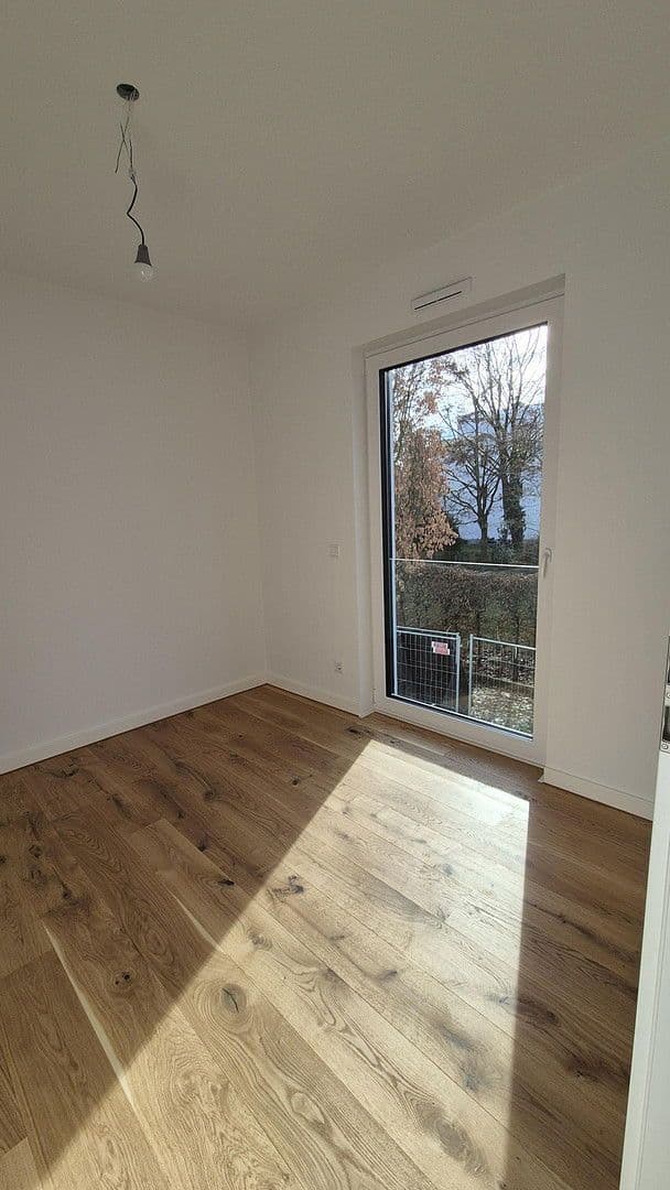 Pronájem bytu 3+1 66 m², Planegger Str. 63, München, Bavorsko Pronájem bytu 3+1 66 m², Planegger Str. 63, München, Bavorsko