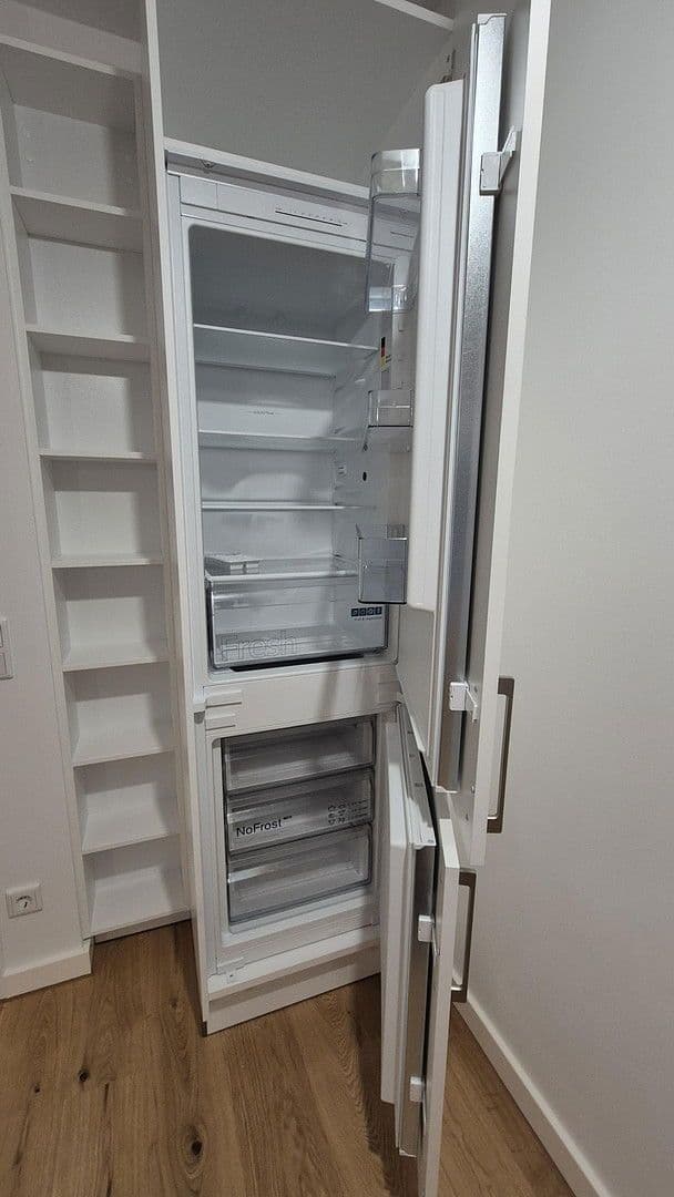 Pronájem bytu 3+1 66 m², Planegger Str. 63, München, Bavorsko Pronájem bytu 3+1 66 m², Planegger Str. 63, München, Bavorsko