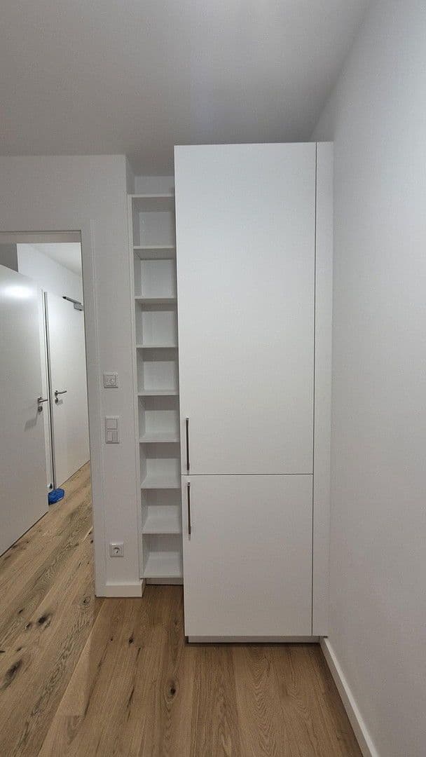 Pronájem bytu 3+1 66 m², Planegger Str. 63, München, Bavorsko Pronájem bytu 3+1 66 m², Planegger Str. 63, München, Bavorsko