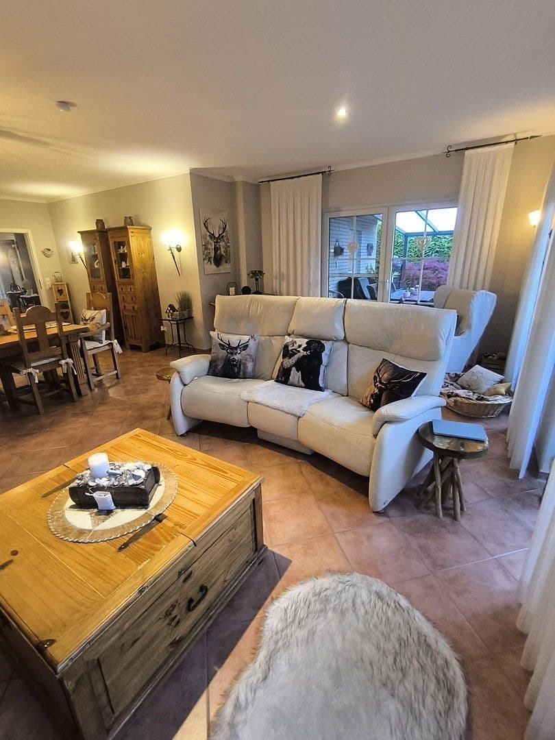 Prodej domu 132 m², pozemek 730 m², Sögel, Dolní Sasko Prodej domu 132 m², pozemek 730 m², Sögel, Dolní Sasko