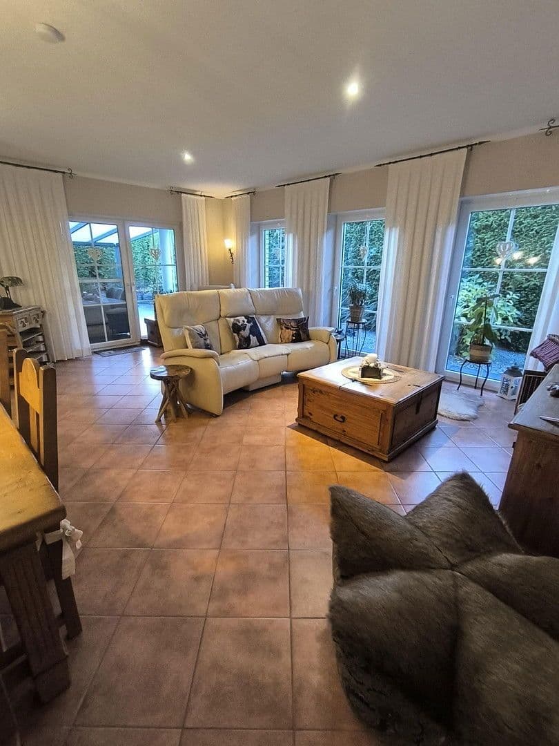 Prodej domu 132 m², pozemek 730 m², Sögel, Dolní Sasko Prodej domu 132 m², pozemek 730 m², Sögel, Dolní Sasko