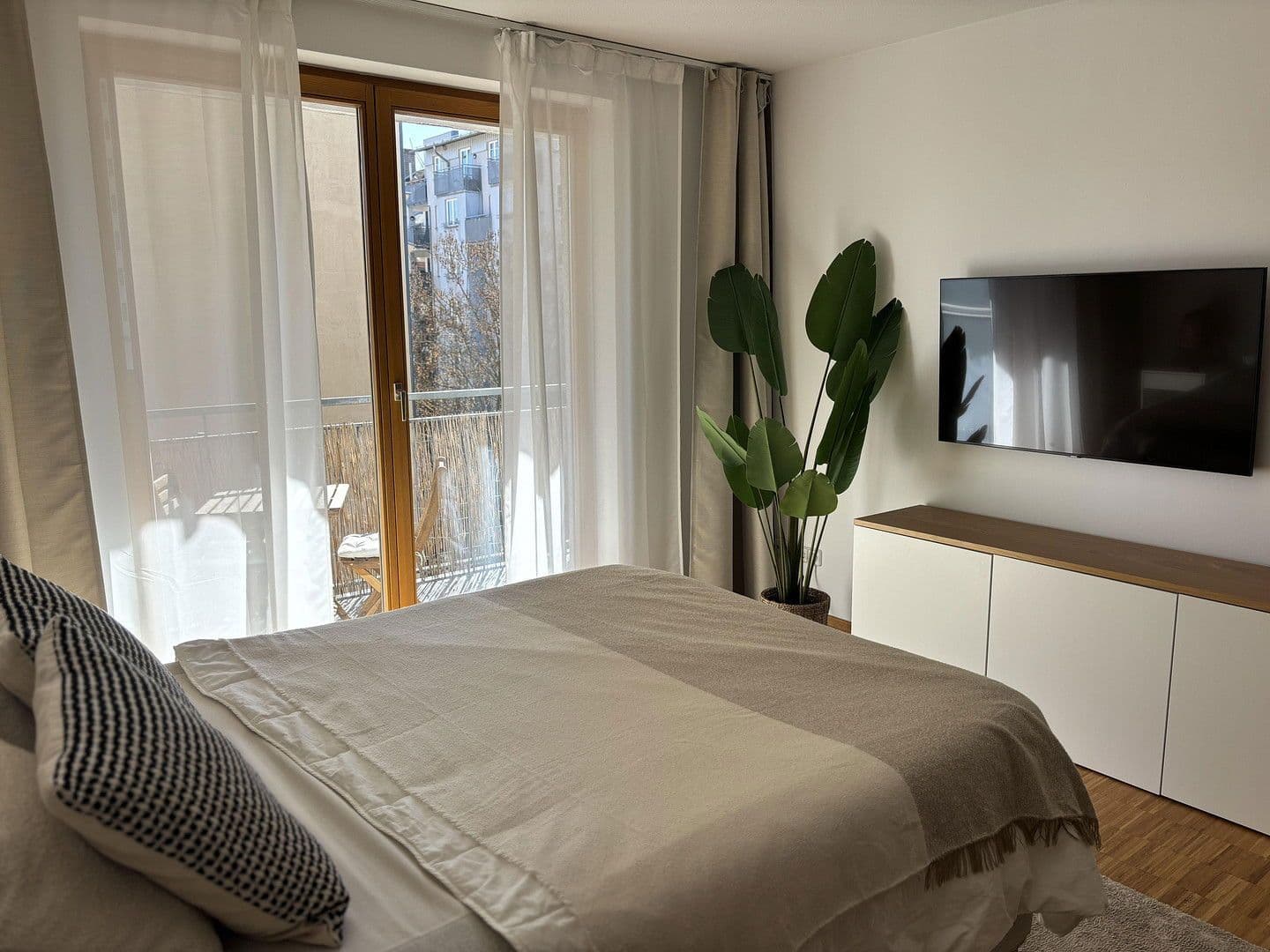 Pronájem bytu 1+1 38 m², Berlin, Berlín Pronájem bytu 1+1 38 m², Berlin, Berlín