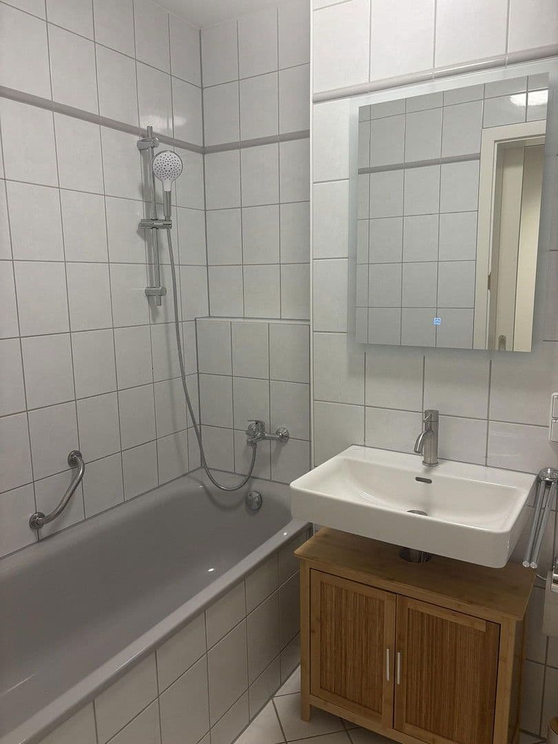 Pronájem bytu 1+1 38 m², Berlin, Berlín Pronájem bytu 1+1 38 m², Berlin, Berlín