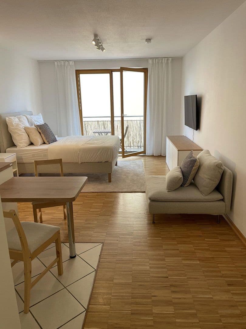 Pronájem bytu 1+1 38 m², Berlin, Berlín Pronájem bytu 1+1 38 m², Berlin, Berlín