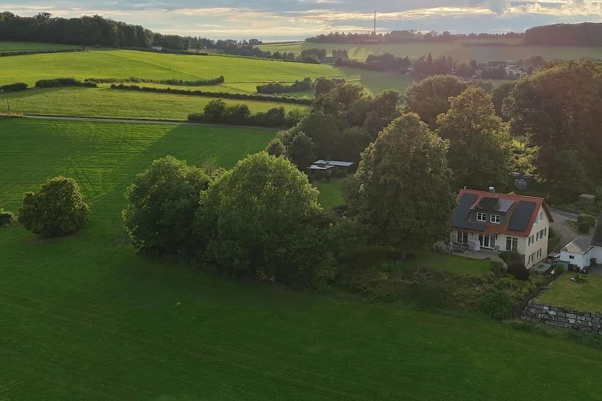 Prodej domu 160 m², pozemek 1.193 m², Breckerfeld, Severní Porýní-Vestfálsko Prodej domu 160 m², pozemek 1.193 m², Breckerfeld, Severní Porýní-Vestfálsko