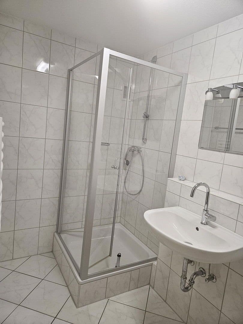 Pronájem bytu 2+1 60 m², Heilbronn, Bádensko-Württembersko Pronájem bytu 2+1 60 m², Heilbronn, Bádensko-Württembersko