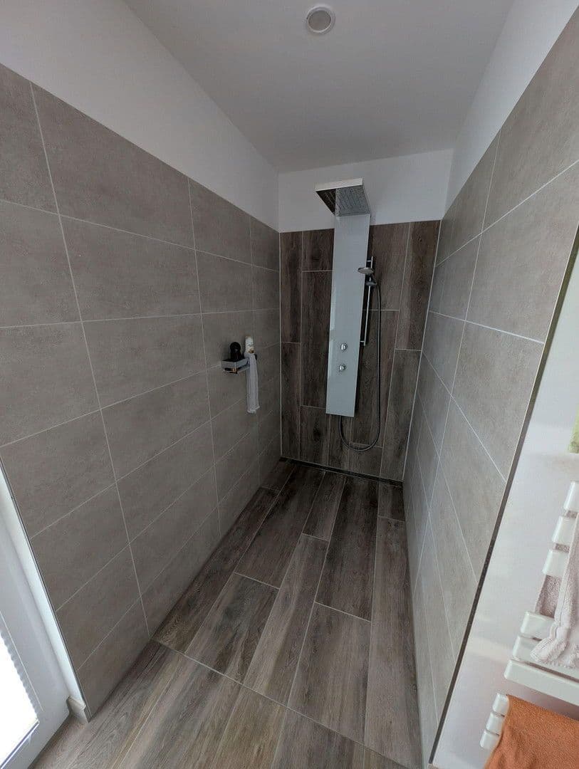 Prodej domu 174 m², pozemek 531 m², Walzbachtal, Bádensko-Württembersko Prodej domu 174 m², pozemek 531 m², Walzbachtal, Bádensko-Württembersko