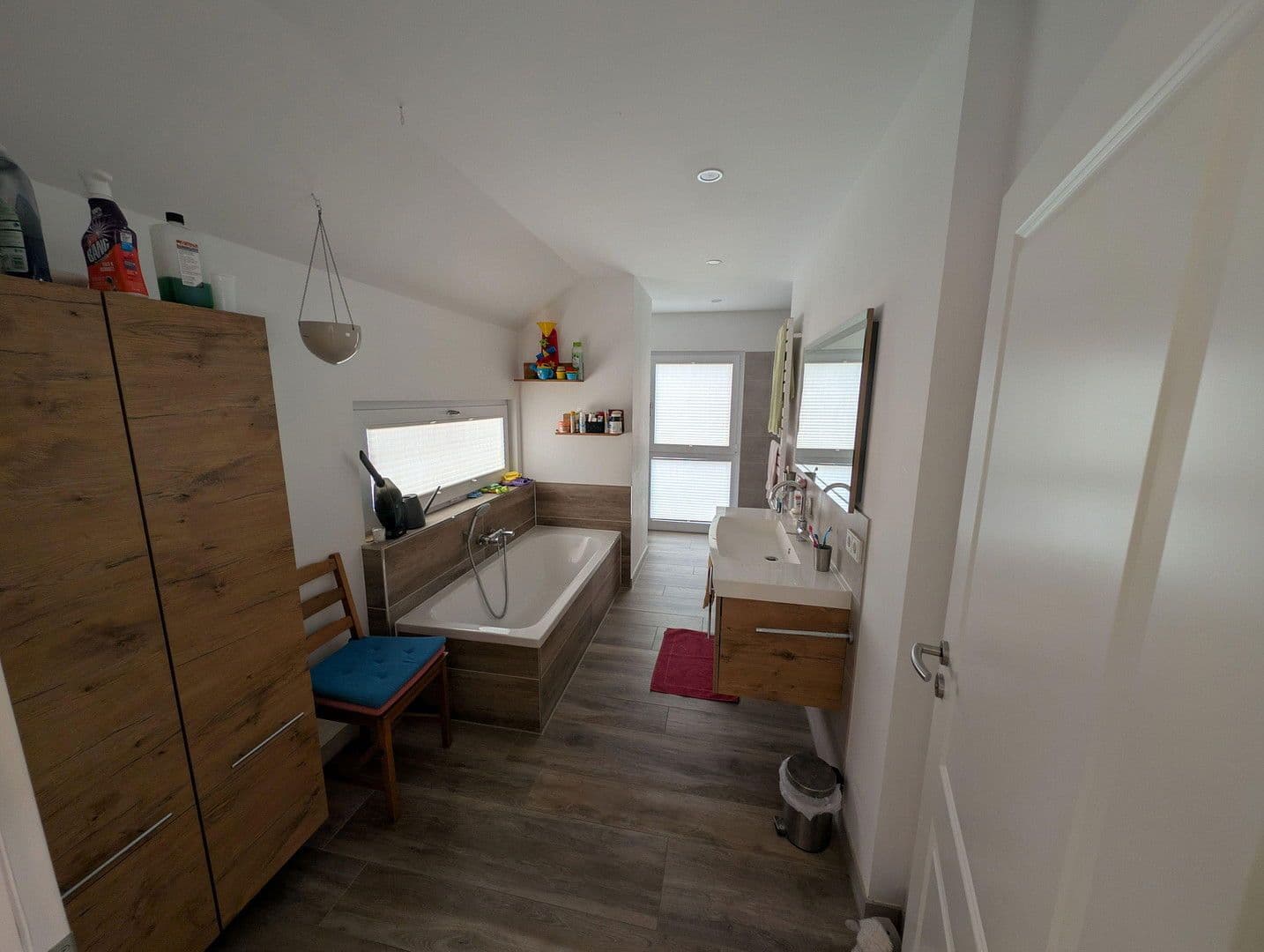 Prodej domu 174 m², pozemek 531 m², Walzbachtal, Bádensko-Württembersko Prodej domu 174 m², pozemek 531 m², Walzbachtal, Bádensko-Württembersko