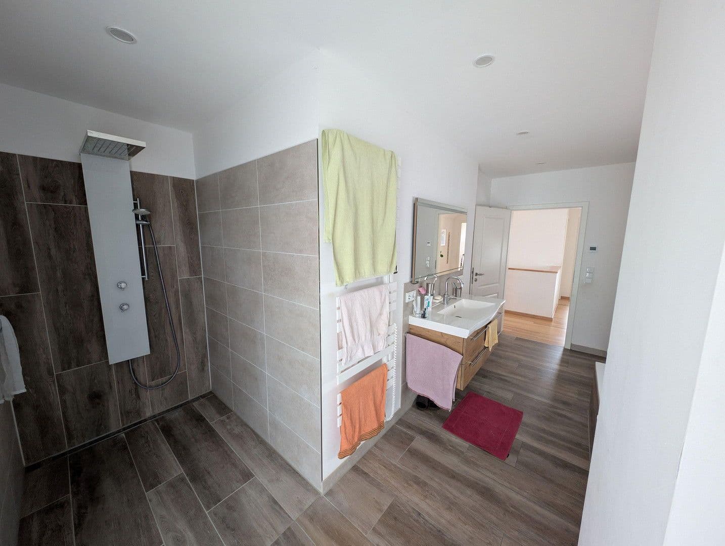 Prodej domu 174 m², pozemek 531 m², Walzbachtal, Bádensko-Württembersko Prodej domu 174 m², pozemek 531 m², Walzbachtal, Bádensko-Württembersko