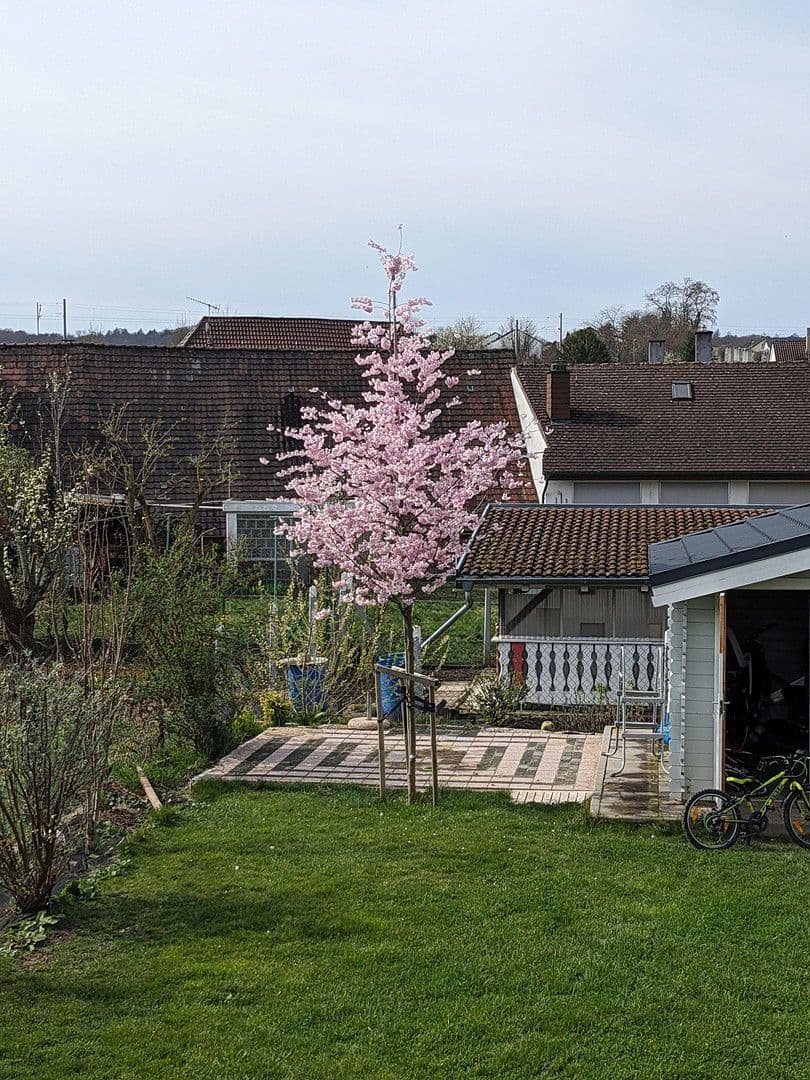 Prodej domu 174 m², pozemek 531 m², Walzbachtal, Bádensko-Württembersko Prodej domu 174 m², pozemek 531 m², Walzbachtal, Bádensko-Württembersko