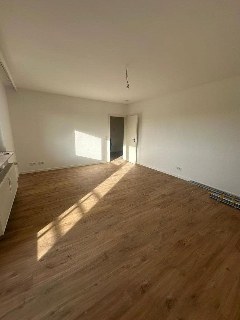 Pronájem kanceláře 100 m², Königsteiner Strasse 48, Bad Soden am Taunus, Hessen Pronájem kanceláře 100 m², Königsteiner Strasse 48, Bad Soden am Taunus, Hessen