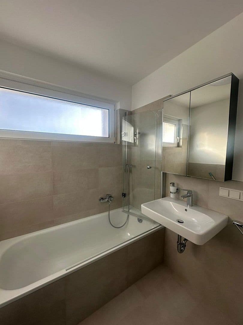 Pronájem kanceláře 100 m², Königsteiner Strasse 48, Bad Soden am Taunus, Hessen Pronájem kanceláře 100 m², Königsteiner Strasse 48, Bad Soden am Taunus, Hessen