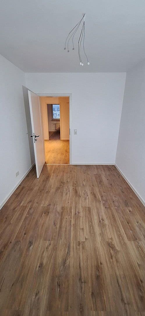 Pronájem kanceláře 100 m², Königsteiner Strasse 48, Bad Soden am Taunus, Hessen Pronájem kanceláře 100 m², Königsteiner Strasse 48, Bad Soden am Taunus, Hessen