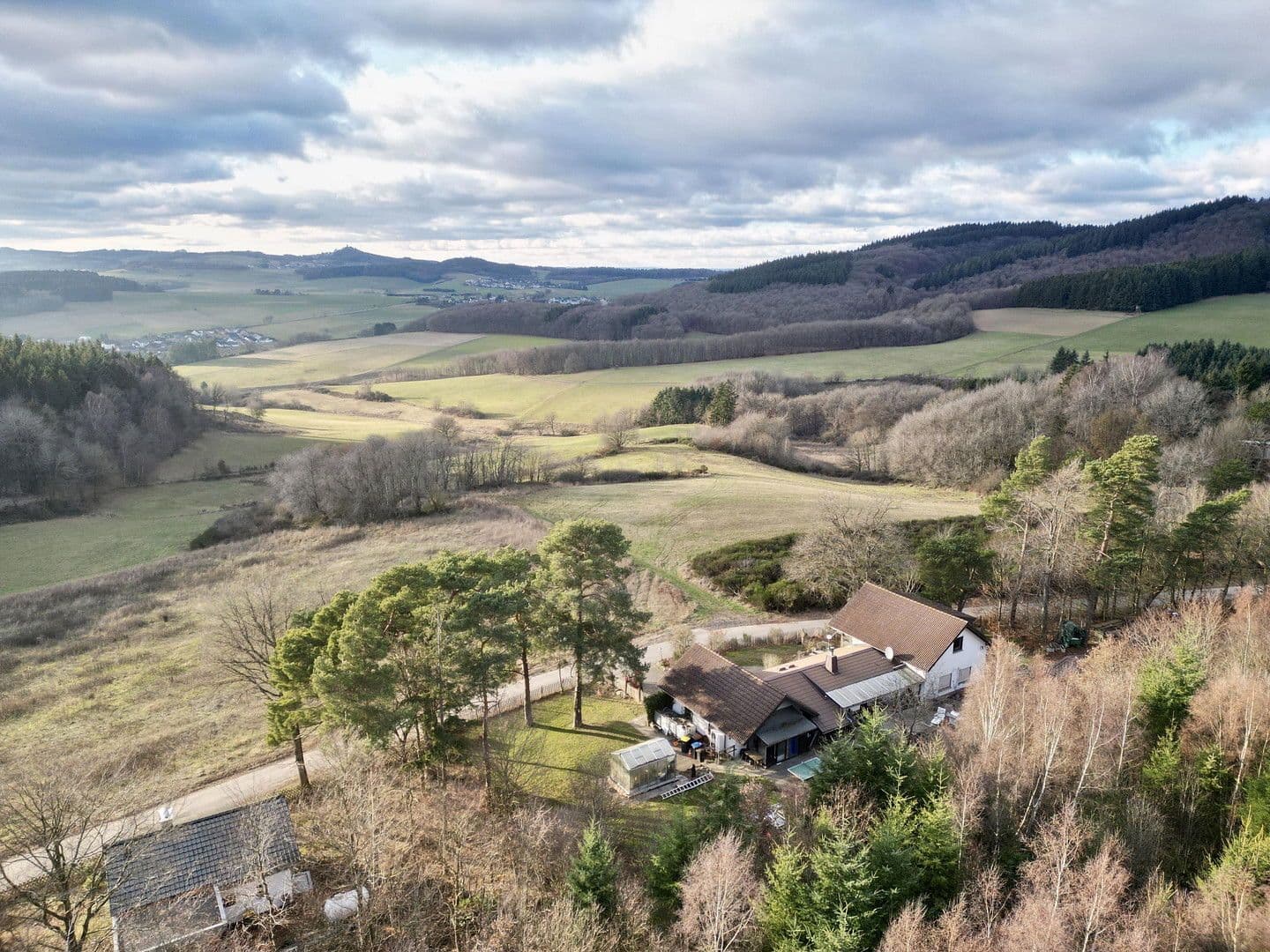 Prodej domu 130 m², pozemek 1.040 m², Baar, Porýní-Falc Prodej domu 130 m², pozemek 1.040 m², Baar, Porýní-Falc