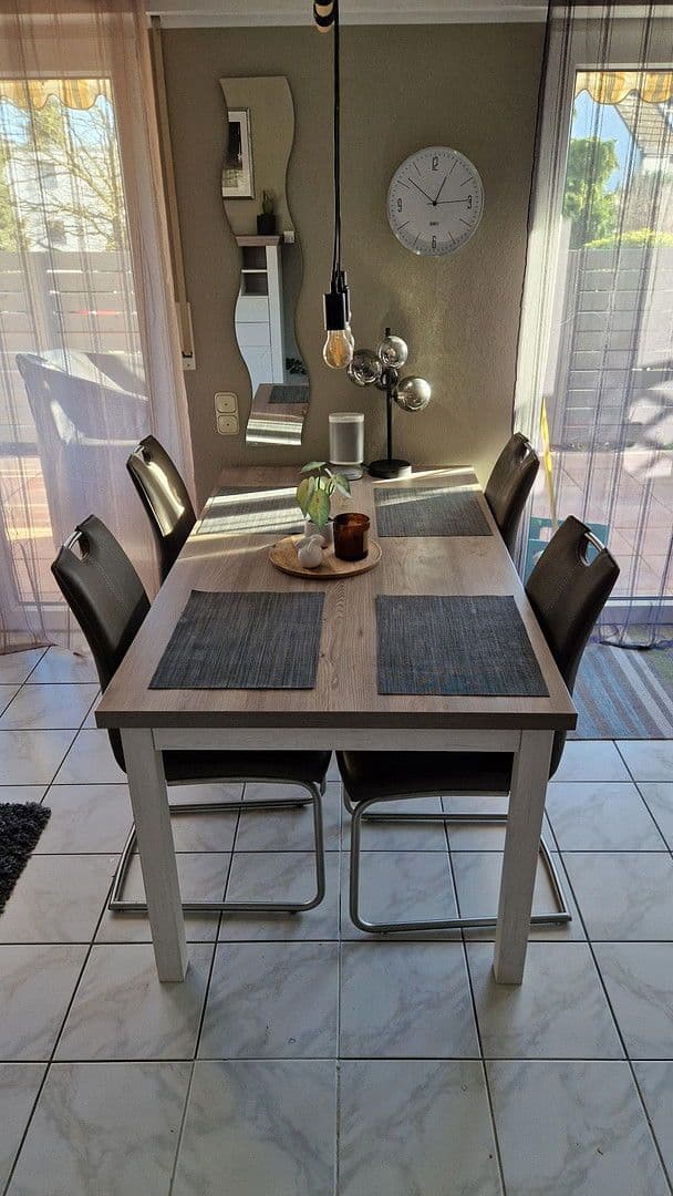 Pronájem bytu 2+1 66 m², Bonn, Severní Porýní-Vestfálsko Pronájem bytu 2+1 66 m², Bonn, Severní Porýní-Vestfálsko