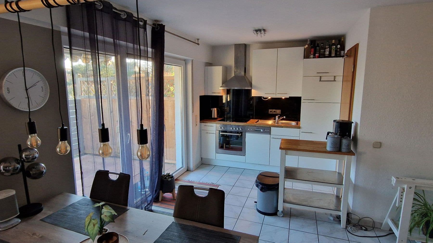 Pronájem bytu 2+1 66 m², Bonn, Severní Porýní-Vestfálsko Pronájem bytu 2+1 66 m², Bonn, Severní Porýní-Vestfálsko