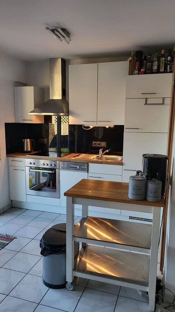 Pronájem bytu 2+1 66 m², Bonn, Severní Porýní-Vestfálsko Pronájem bytu 2+1 66 m², Bonn, Severní Porýní-Vestfálsko