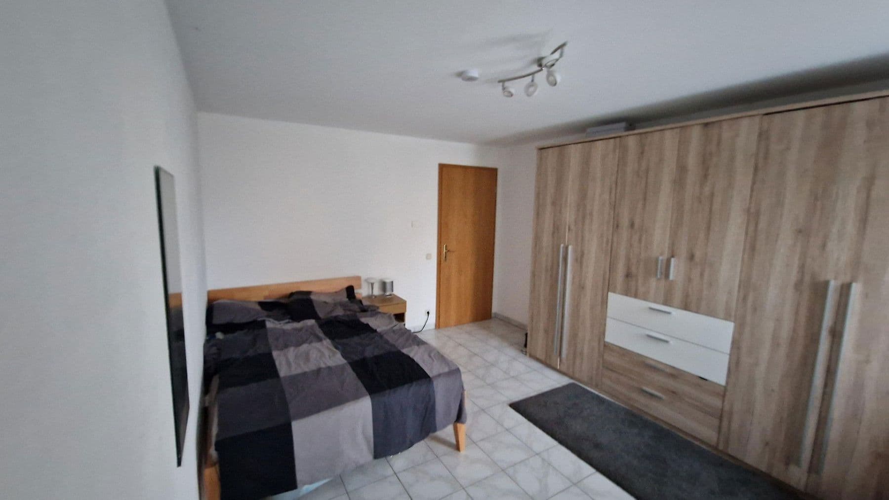 Pronájem bytu 2+1 66 m², Bonn, Severní Porýní-Vestfálsko Pronájem bytu 2+1 66 m², Bonn, Severní Porýní-Vestfálsko