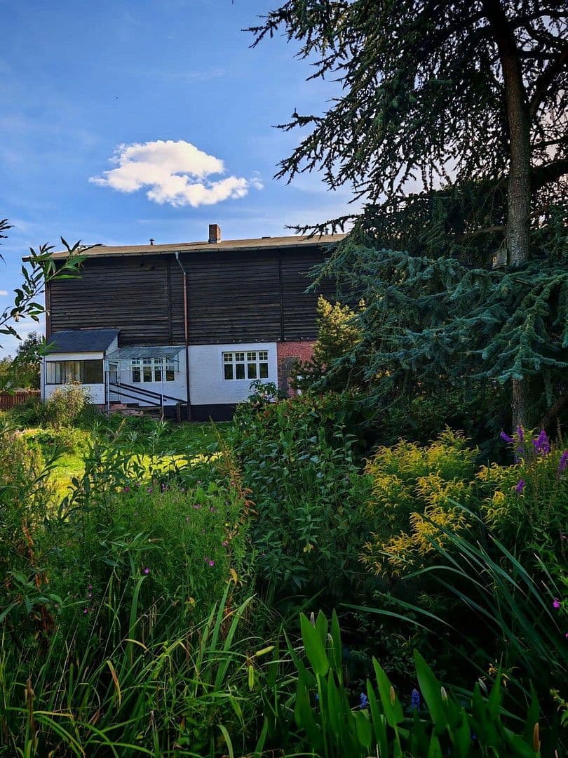 Prodej domu 900 m², pozemek 17.233 m², Badinger Weg 25, Zehdenick, Braniborsko Prodej domu 900 m², pozemek 17.233 m², Badinger Weg 25, Zehdenick, Braniborsko