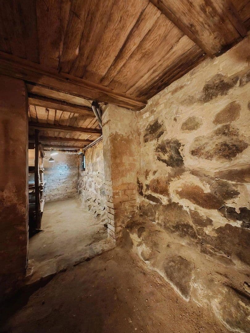 Prodej domu 900 m², pozemek 17.233 m², Badinger Weg 25, Zehdenick, Braniborsko Prodej domu 900 m², pozemek 17.233 m², Badinger Weg 25, Zehdenick, Braniborsko