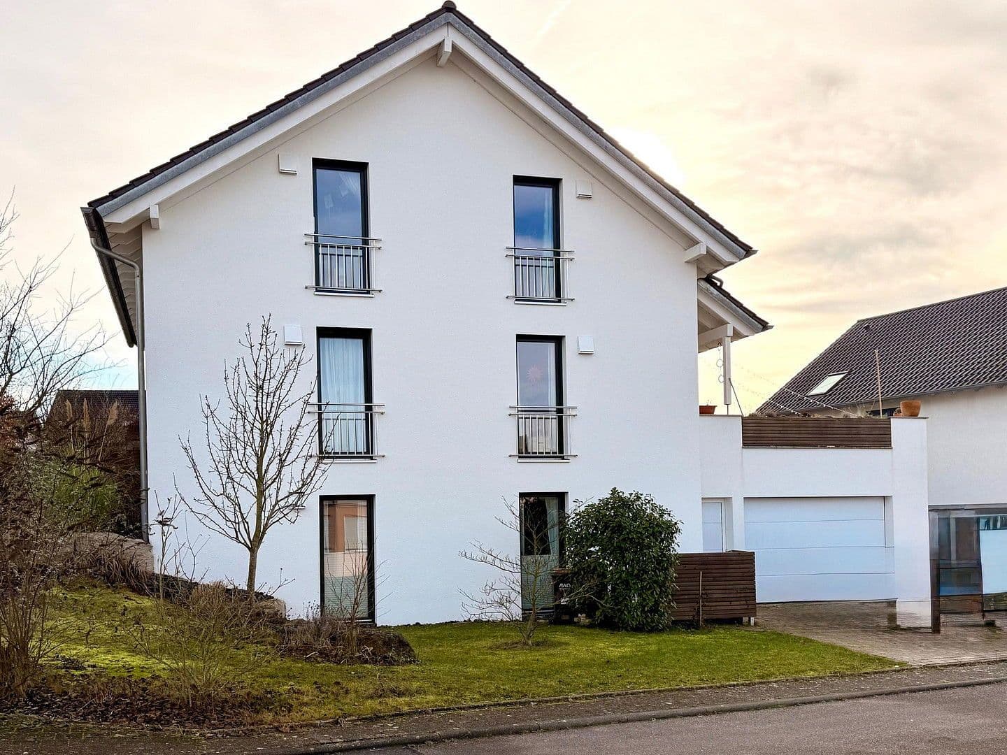Prodej domu 190 m², pozemek 660 m², Bad Rappenau, Bádensko-Württembersko Prodej domu 190 m², pozemek 660 m², Bad Rappenau, Bádensko-Württembersko