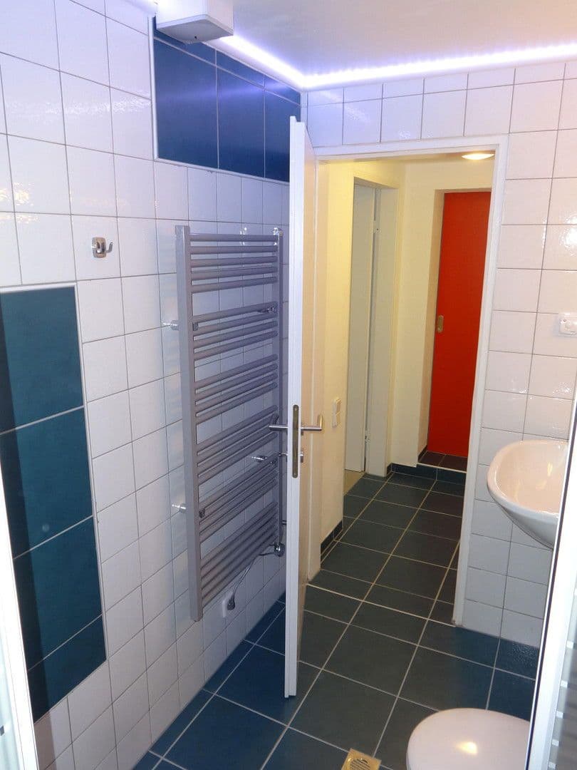 Pronájem bytu 1+1 32 m², Sparkassenstraße 12 Tür 2, Neumarkt am Wallersee, Salcbursko Pronájem bytu 1+1 32 m², Sparkassenstraße 12 Tür 2, Neumarkt am Wallersee, Salcbursko