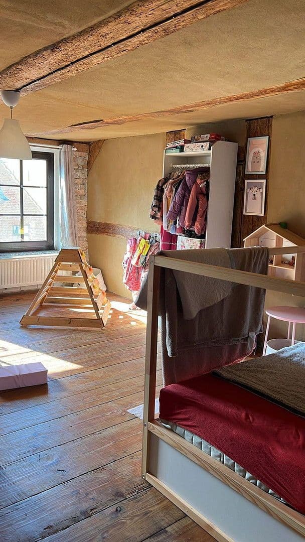 Pronájem bytu 4+1 165 m², Berliner Straße 73, Oderberg, Braniborsko Pronájem bytu 4+1 165 m², Berliner Straße 73, Oderberg, Braniborsko