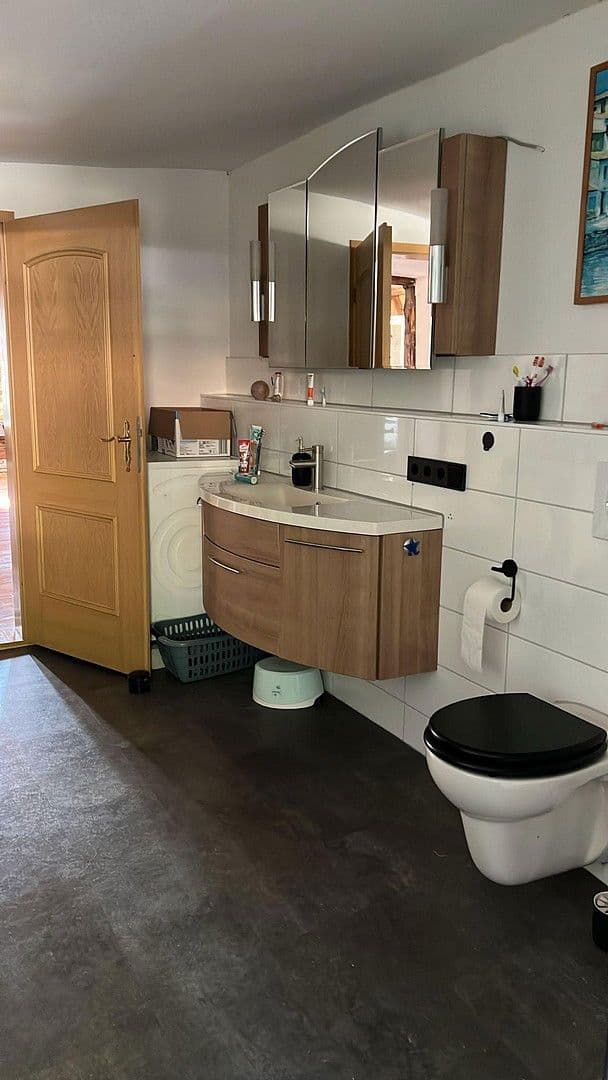 Pronájem bytu 4+1 165 m², Berliner Straße 73, Oderberg, Braniborsko Pronájem bytu 4+1 165 m², Berliner Straße 73, Oderberg, Braniborsko