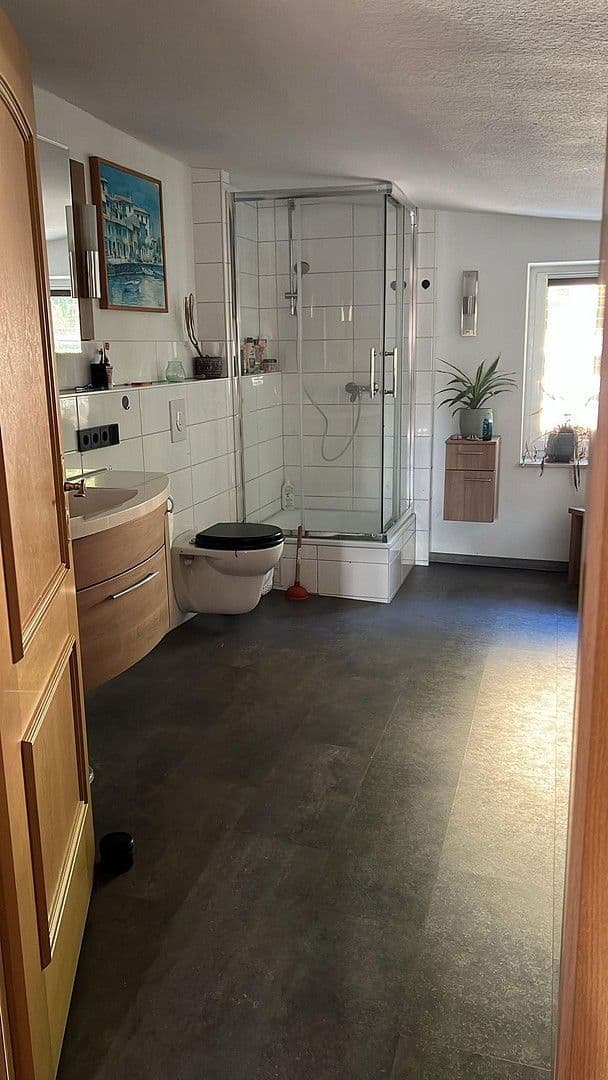 Pronájem bytu 4+1 165 m², Berliner Straße 73, Oderberg, Braniborsko Pronájem bytu 4+1 165 m², Berliner Straße 73, Oderberg, Braniborsko