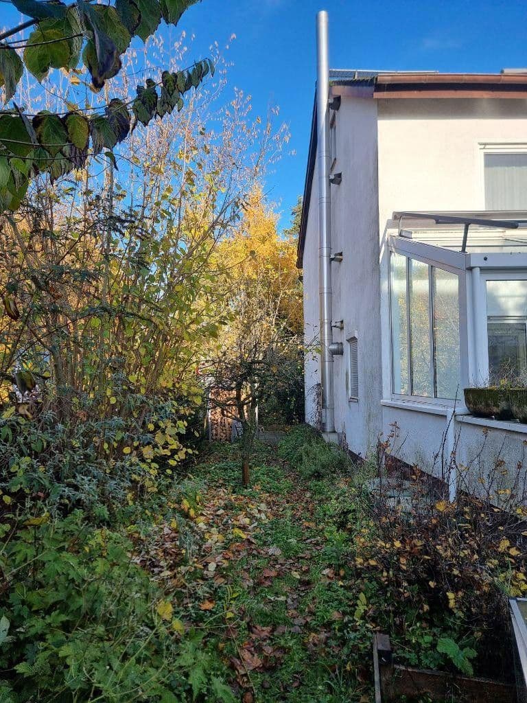 Prodej domu 130 m², pozemek 305 m², Mainz, Porýní-Falc Prodej domu 130 m², pozemek 305 m², Mainz, Porýní-Falc