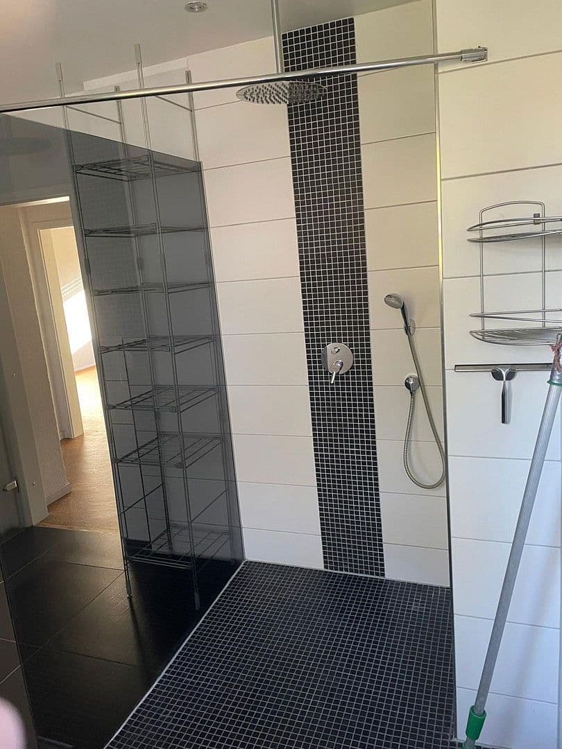 Prodej domu 130 m², pozemek 305 m², Mainz, Porýní-Falc Prodej domu 130 m², pozemek 305 m², Mainz, Porýní-Falc