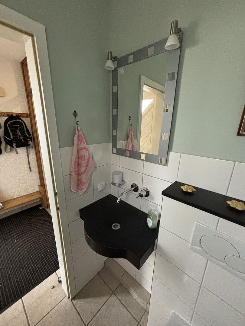 Prodej domu 130 m², pozemek 305 m², Mainz, Porýní-Falc Prodej domu 130 m², pozemek 305 m², Mainz, Porýní-Falc