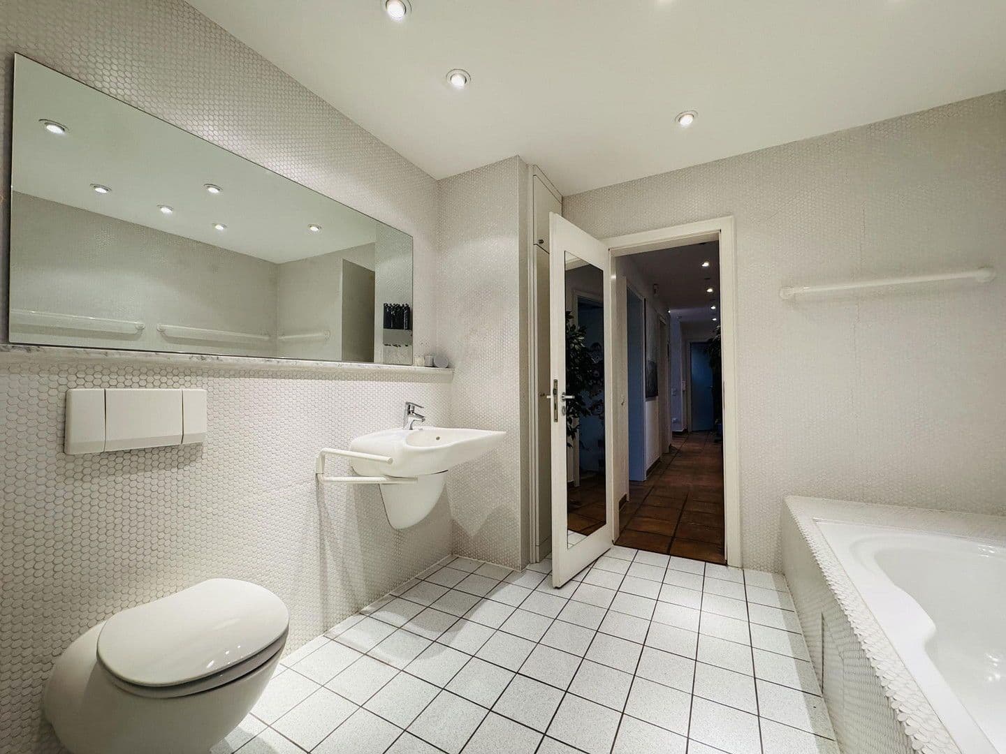 Prodej domu 273 m², pozemek 581 m², Langenhagen, Dolní Sasko Prodej domu 273 m², pozemek 581 m², Langenhagen, Dolní Sasko