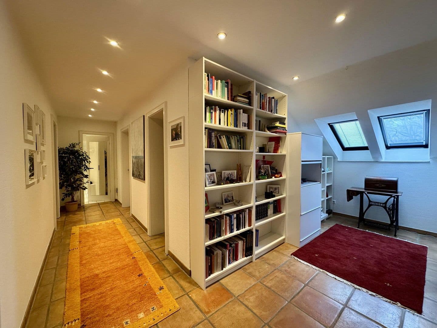 Prodej domu 273 m², pozemek 581 m², Langenhagen, Dolní Sasko Prodej domu 273 m², pozemek 581 m², Langenhagen, Dolní Sasko