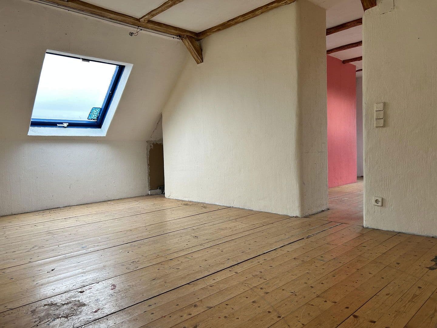 Prodej domu 128 m², pozemek 451 m², Albert Schmitt Str. 11, Sandhausen, Bádensko-Württembersko Prodej domu 128 m², pozemek 451 m², Albert Schmitt Str. 11, Sandhausen, Bádensko-Württembersko