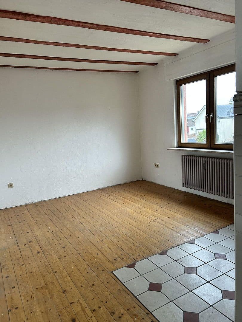 Prodej domu 128 m², pozemek 451 m², Albert Schmitt Str. 11, Sandhausen, Bádensko-Württembersko Prodej domu 128 m², pozemek 451 m², Albert Schmitt Str. 11, Sandhausen, Bádensko-Württembersko