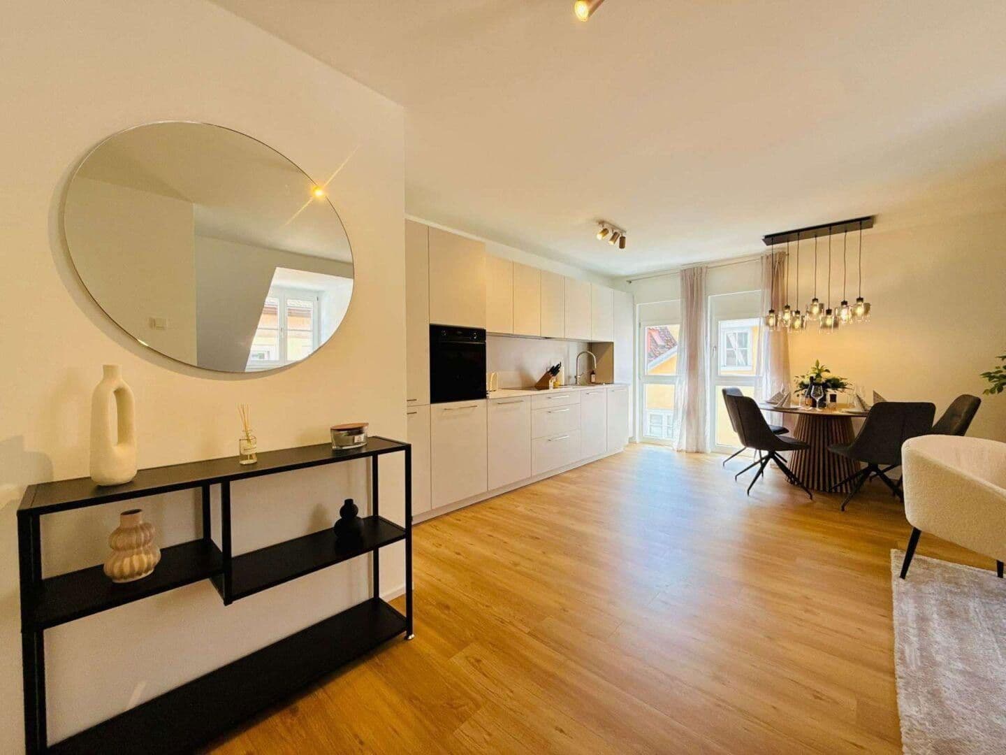 Prodej bytu 2+1 64 m², Christophstraße 8, Überlingen, Bádensko-Württembersko Prodej bytu 2+1 64 m², Christophstraße 8, Überlingen, Bádensko-Württembersko